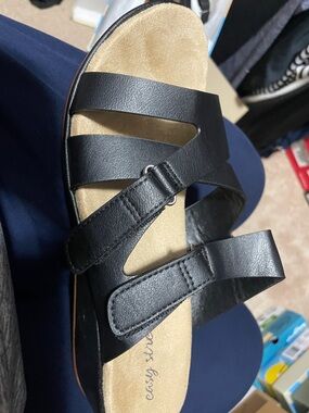 easy street Black Multi-Strap Buckle Sandal